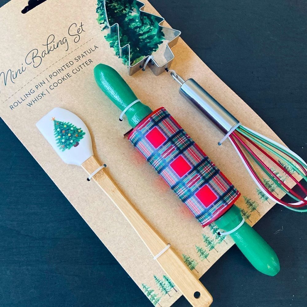 Christmas 4-pc Holiday Baking Set